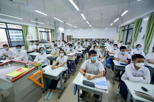 從私人定制到團(tuán)體定制 服飾行業(yè)的新藍(lán)海與個(gè)人商務(wù)服務(wù)的融合之道